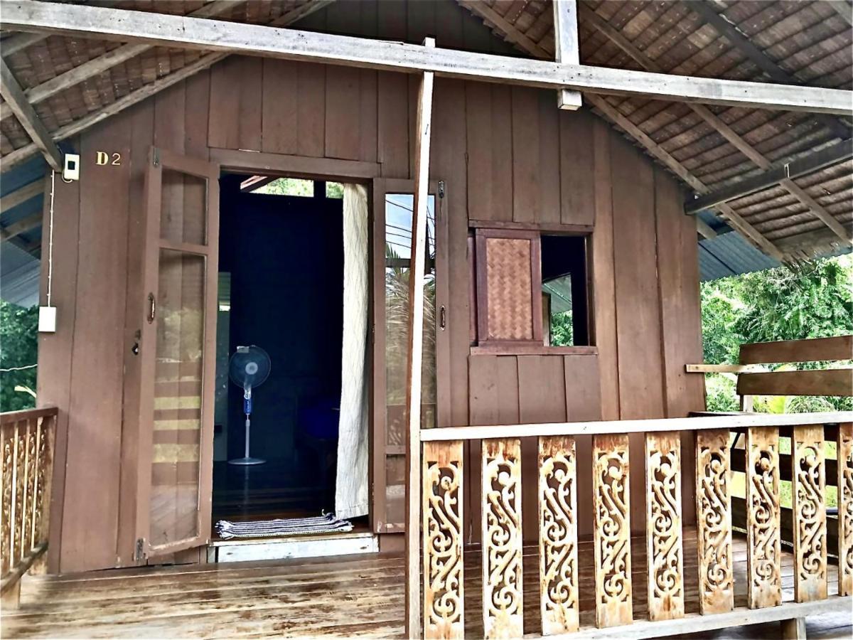 Frog Garden Hut Hotel Koh Phayam Eksteriør billede